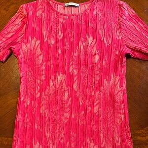 Zara Fuchsia Textured Short Sleeve Top